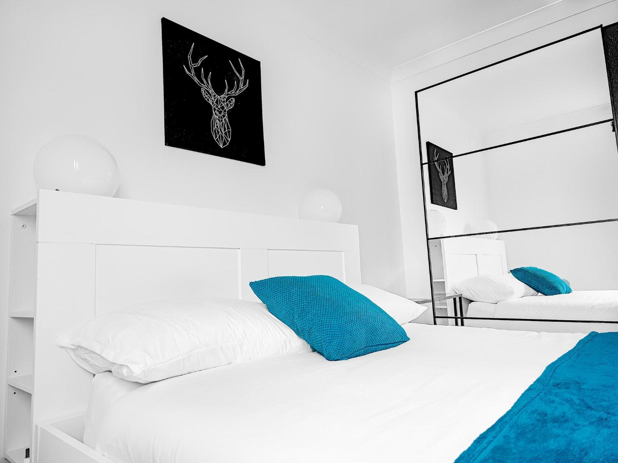 Charming London Home, Opp Arnos Grove Underground Station, Parking New Southgate Екстериор снимка